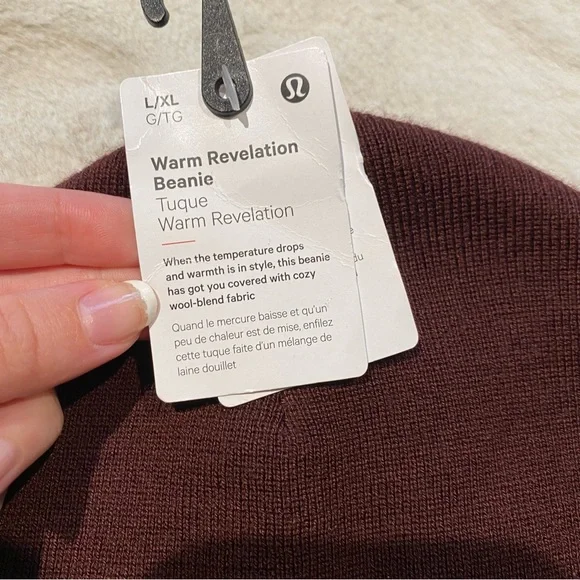NWT(L/XL) Lululemon Warm Revelation Beanie Cassis Maroon Winter Hat Merino Wool - Picture 8 of 15